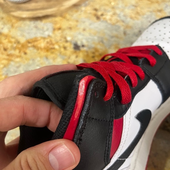 Jordan 1 size 5 - Picture 6 of 10